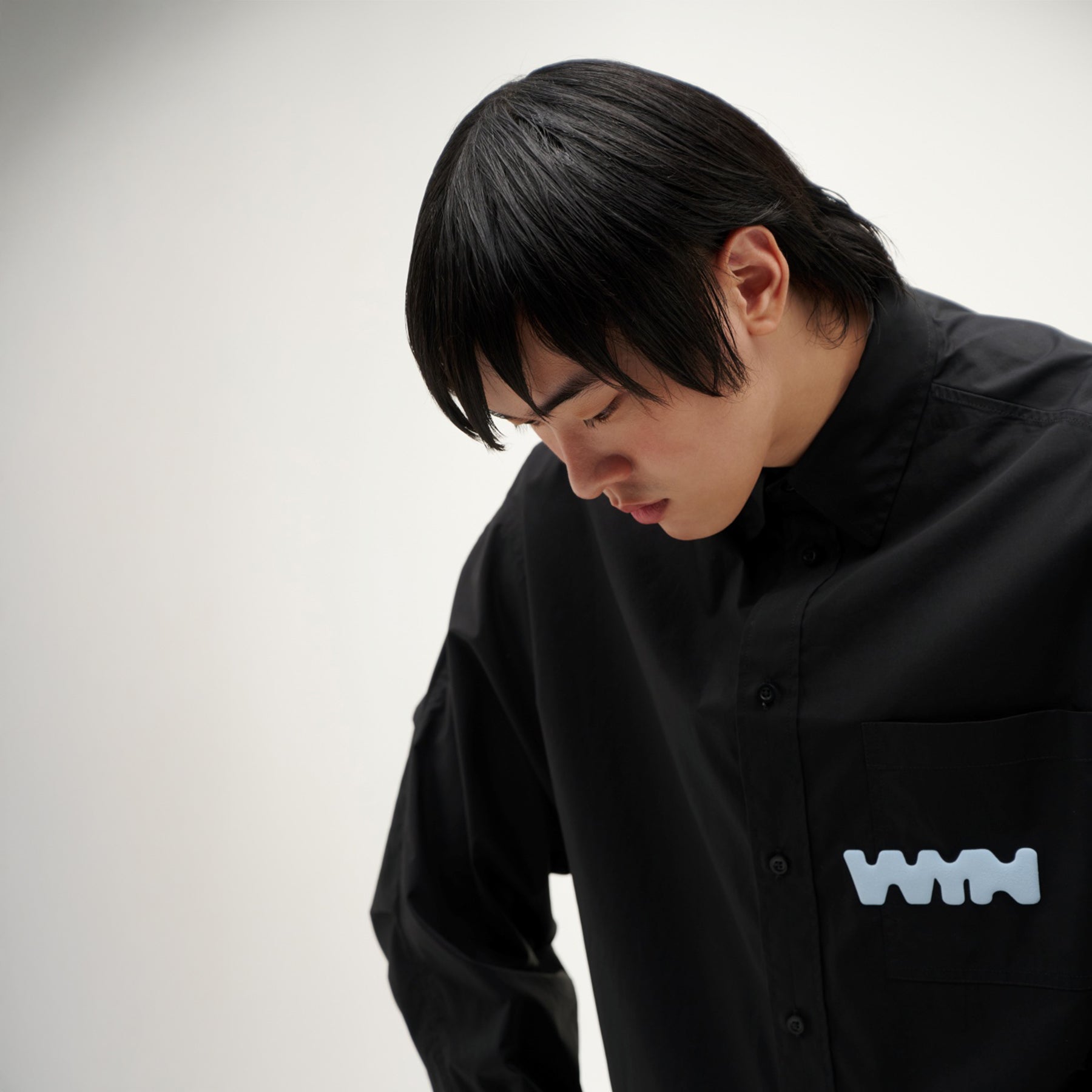 เสื้อเชิ้ตแขนยาวผู้ชาย ทรงโอเวอร์ไซส์