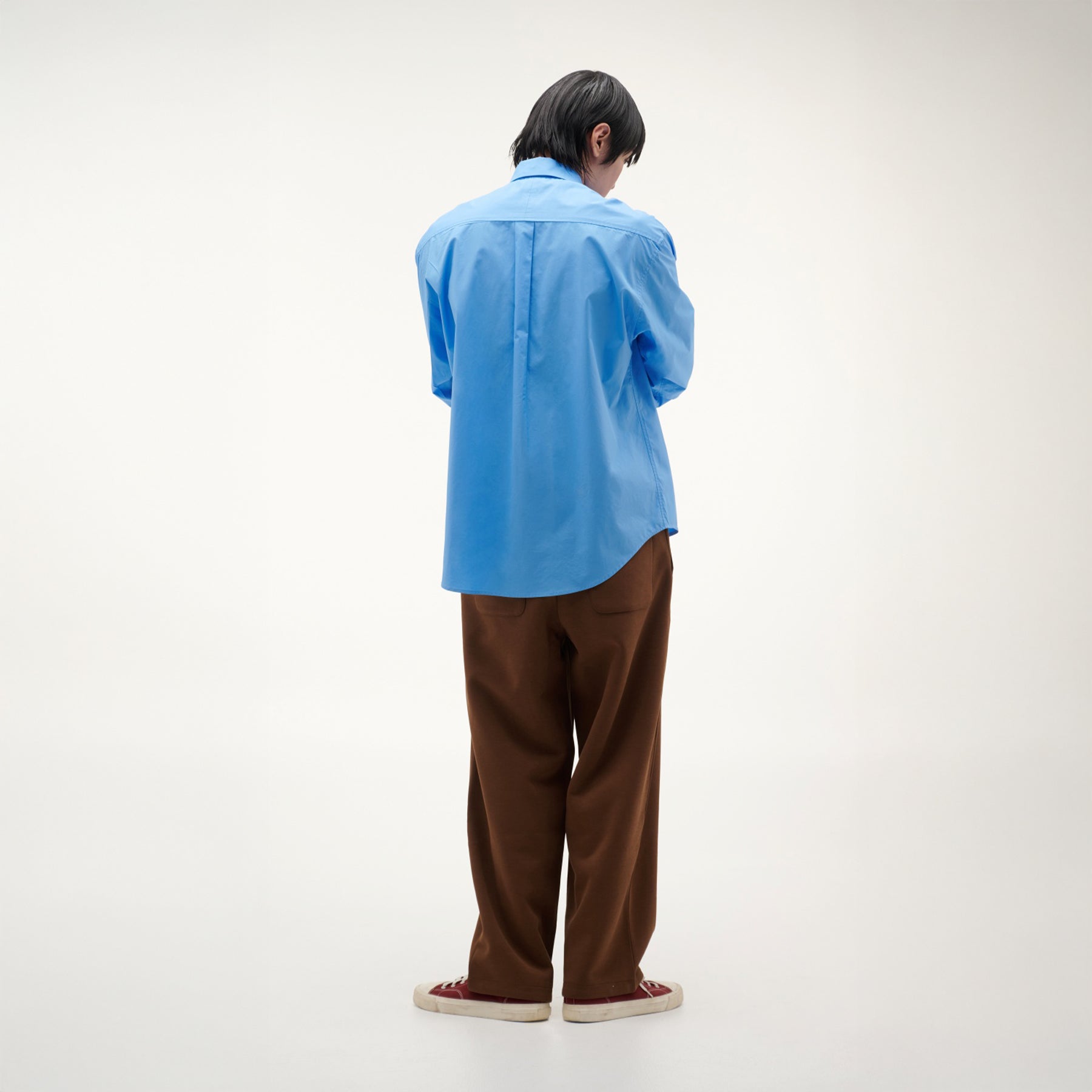 เสื้อเชิ้ตแขนยาวผู้ชาย ทรงโอเวอร์ไซส์