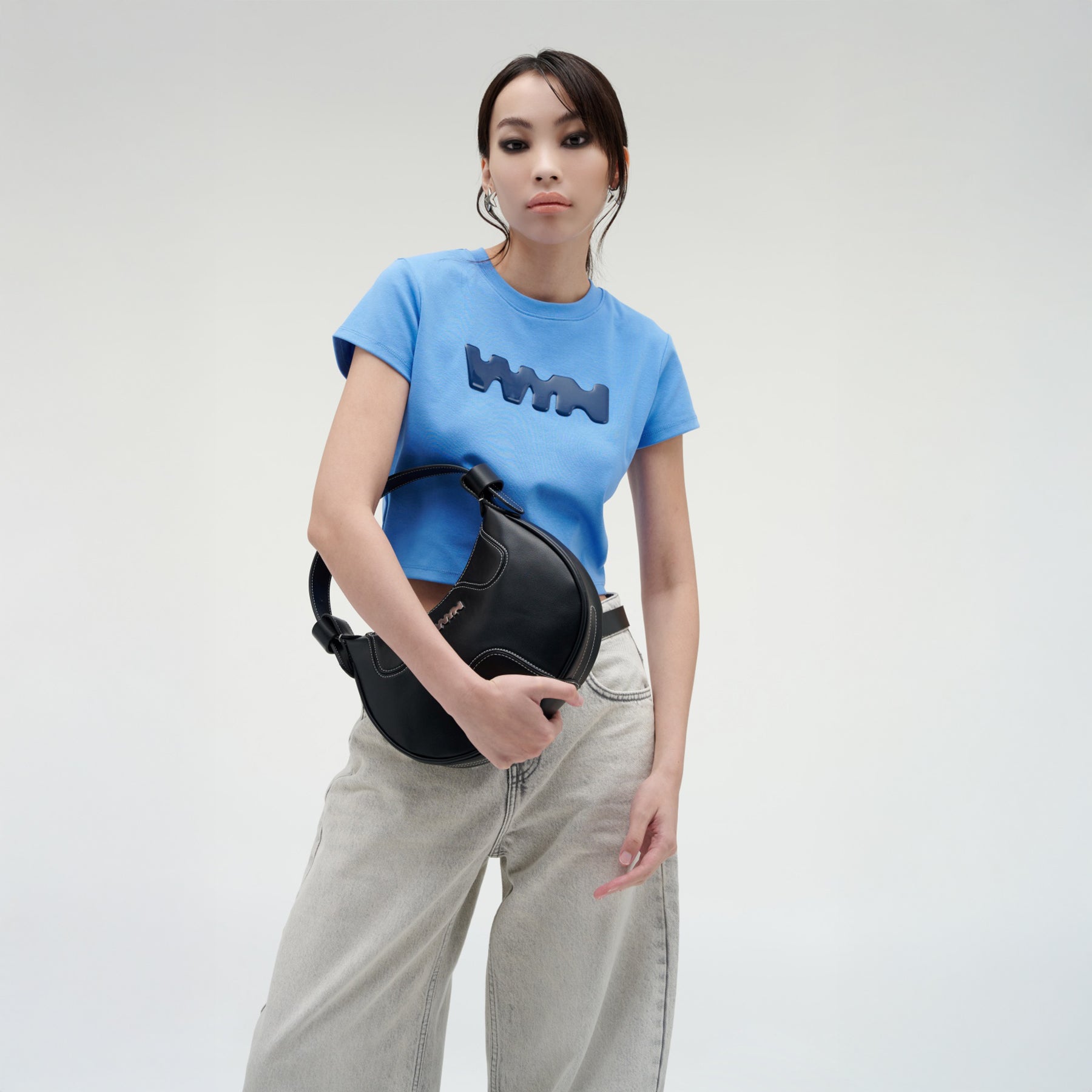 เสื้อยืดแขนสั้นสำหรับผู้หญิง ทรง BABY TEE