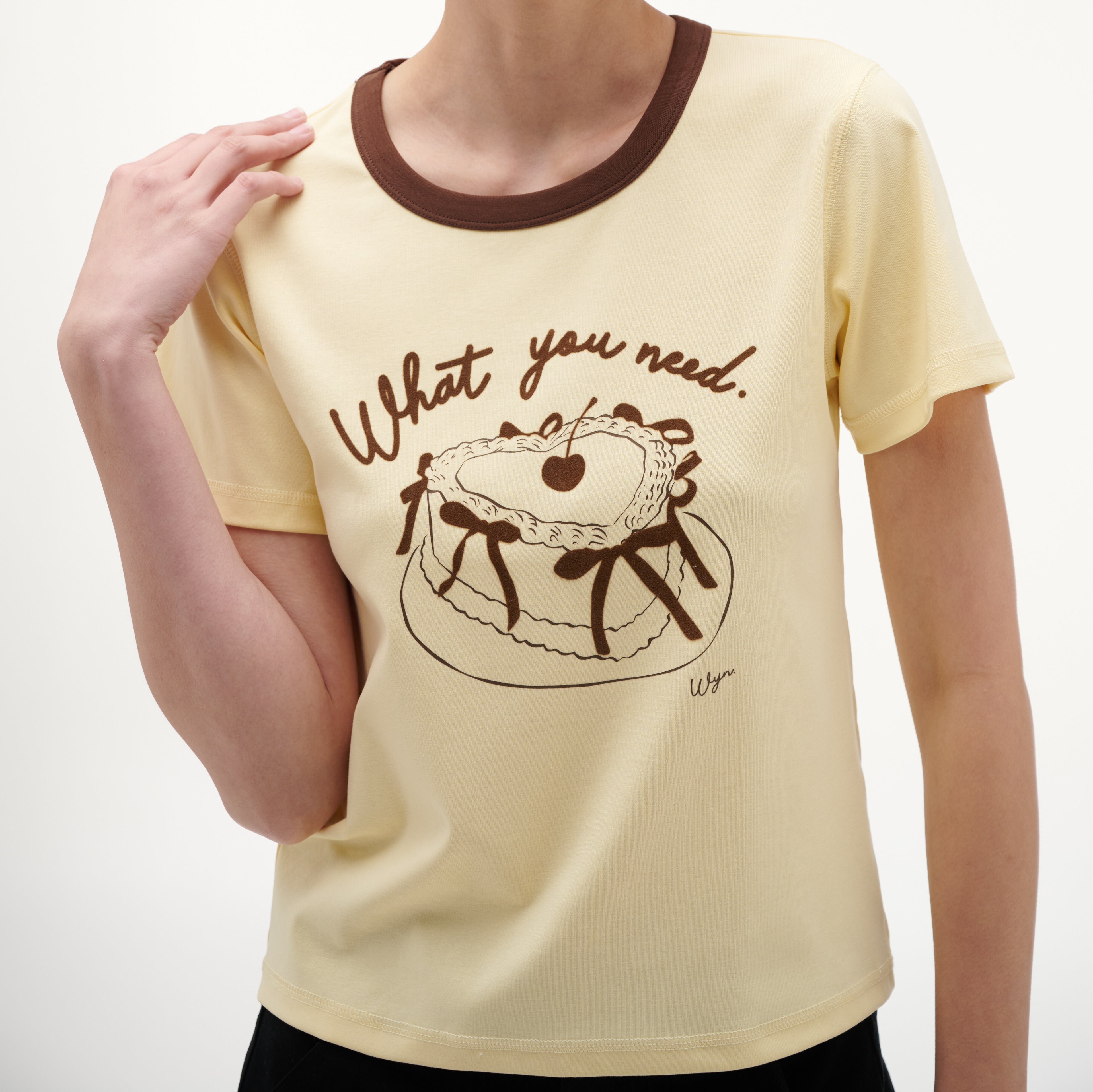เสื้อยืดแขนสั้นผู้หญิง คอกลม