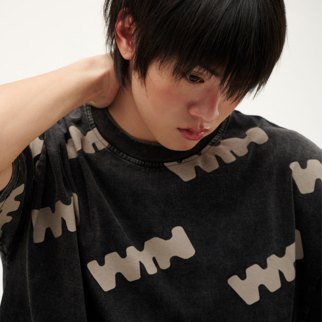 เสื้อยืดแขนสั้นผู้ชาย ทรงโอเวอร์ไซส์ คอกลม สีดำ