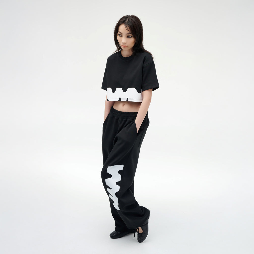 เสื้อยืดแขนสั้นผู้หญิง ทรงครอป คอกลม