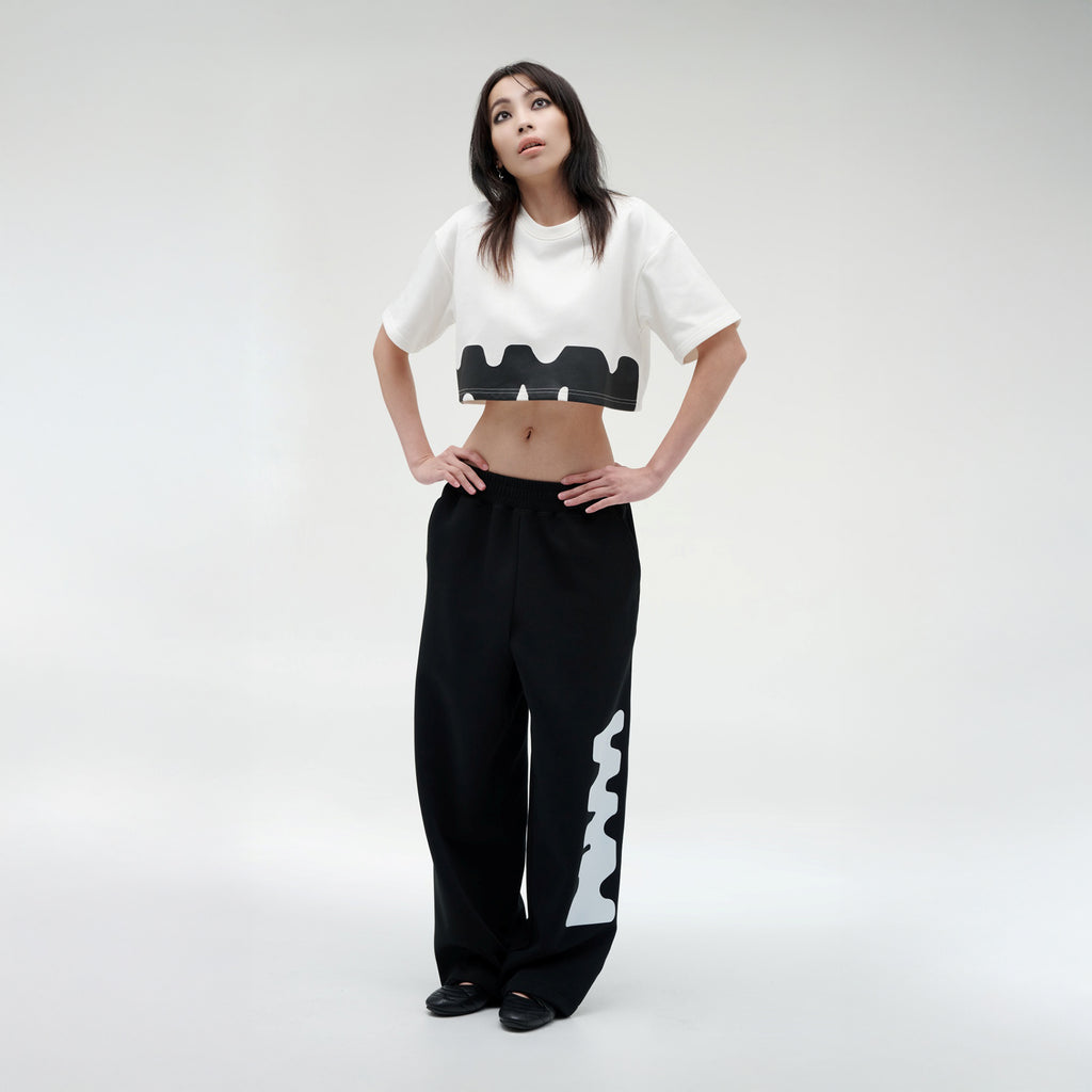 เสื้อยืดแขนสั้นผู้หญิง ทรงครอป คอกลม