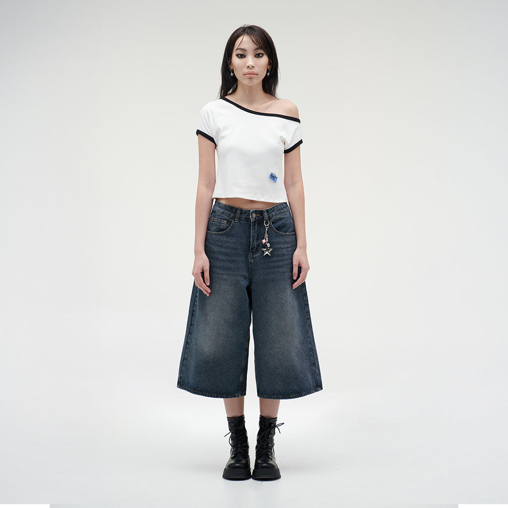 เสื้อยืดแขนสั้นผู้หญิง ทรงสลิม คอกลม